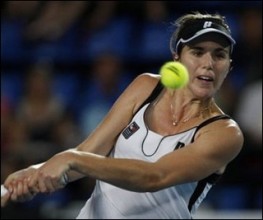 Spain close in on Hopman Cup final