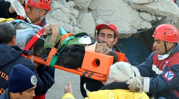 Turkey Earthquake Miracle : Girl rescued after 91 hours 