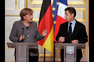 Sarkozy and Merkel step up the pressure on Greece rescue package  