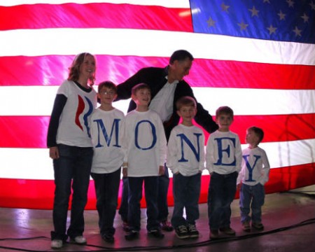 Mitt Romney : Presidential Candidate with family ' values '