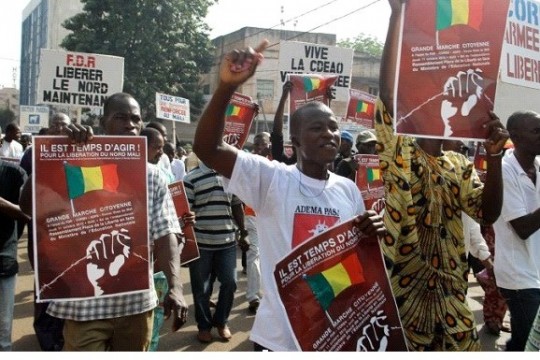 MALIANS MARCHING ON THE STREETS OF BAMAKO CALLING FOR INTERNATIONAL SUPPORT IN THE CRISIS.