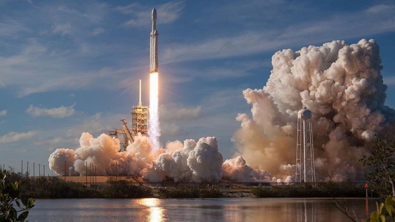 Spacex Launches Falcon Heavy The Worlds Most Powerful Rocket