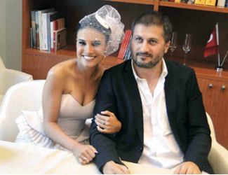 halit ergenc in eski esi barcelona da evlendi nationalturk