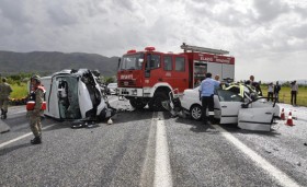 Elazığ'da trafik kazası: 2 ölü