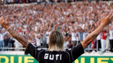 Transfer News - Guti signs with Beşiktaş at Inönü stadium