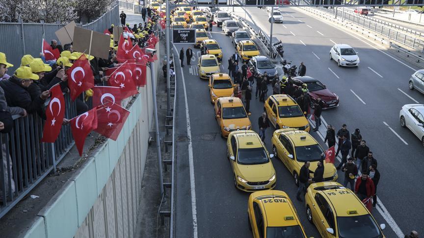 Turkish taxi drivers protest Uber ahead of hearing