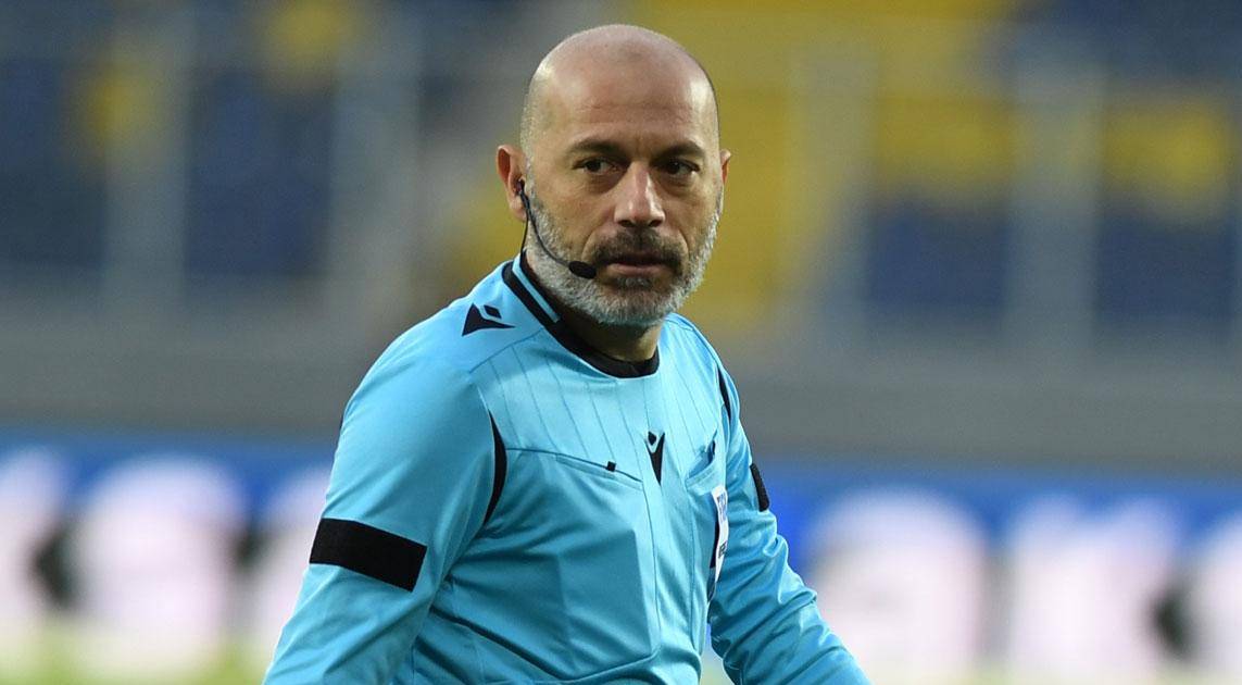 FIFA Referee Cüneyt Çakır Could Move To Switzerland | NationalTurk