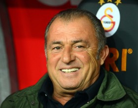 fatih terim guluyor