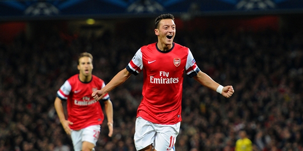 mesut ozil arsenal premier lig