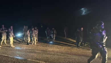 İçişleri Bakanı Ali Yerlikaya,Gaziantep'in Nurdağı ilçesi Kartal Köyü mevkiinde kaza kırıma uğraması sonucu 2 pilotun şehit olduğunu bildirdi.