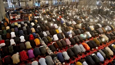 Bayram sabahı bulundukları illerde bayram namazına gidecekler namaz vakitlerini araştırmaya başladı. İşte, 81 il bayram namazı vakitleri...