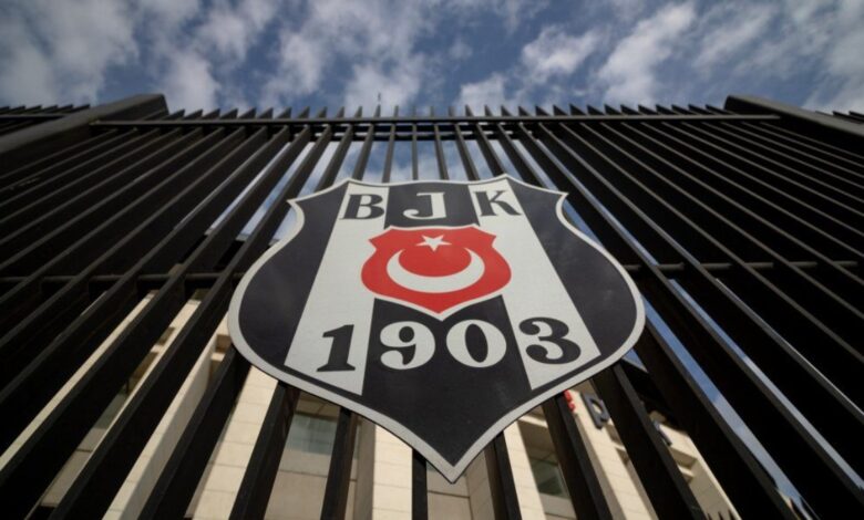 Beşiktaş'tan yapılan resmi duyuruyla birlikte Futbol A.Ş'de yeni yönetim kurulunda Hasan Arat, Hüseyin Yücel, Aslı Üstünkaya, Kaan Şakul ve Tamer Mert'de var.