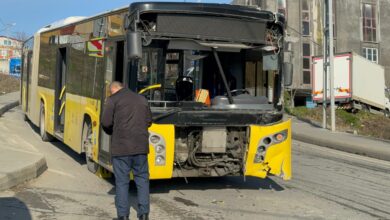 İstanbul Avcılar’da aynı caddede üç İETT otobüsü kaza yaptı. Kazalarda 4 kişi yaralandı.