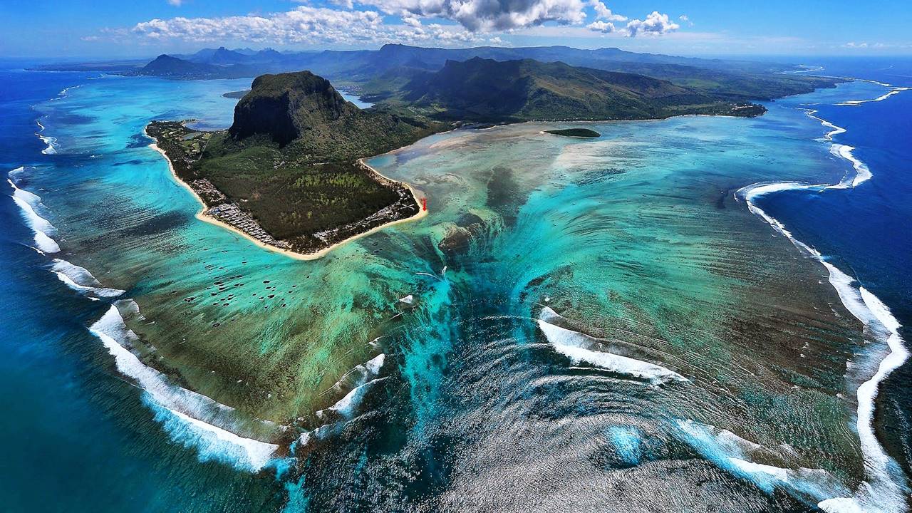 Afrika'nın En Mutlu Ülkesi: Mauritius