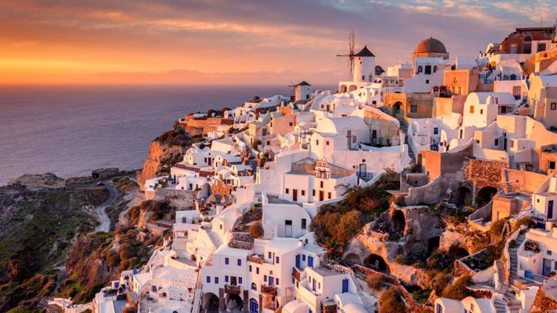 Yunanistan Seyahat Edecek Turistlerden Koronavirüs Testi İsteyecek