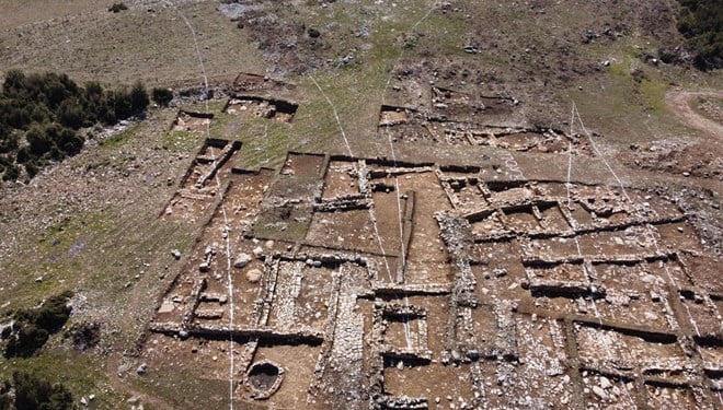 Tünel için yapılan bağlantı yolu çalışmasında 2 bin yıllık yerleşim bulundu: Güzergah kaydırılacak