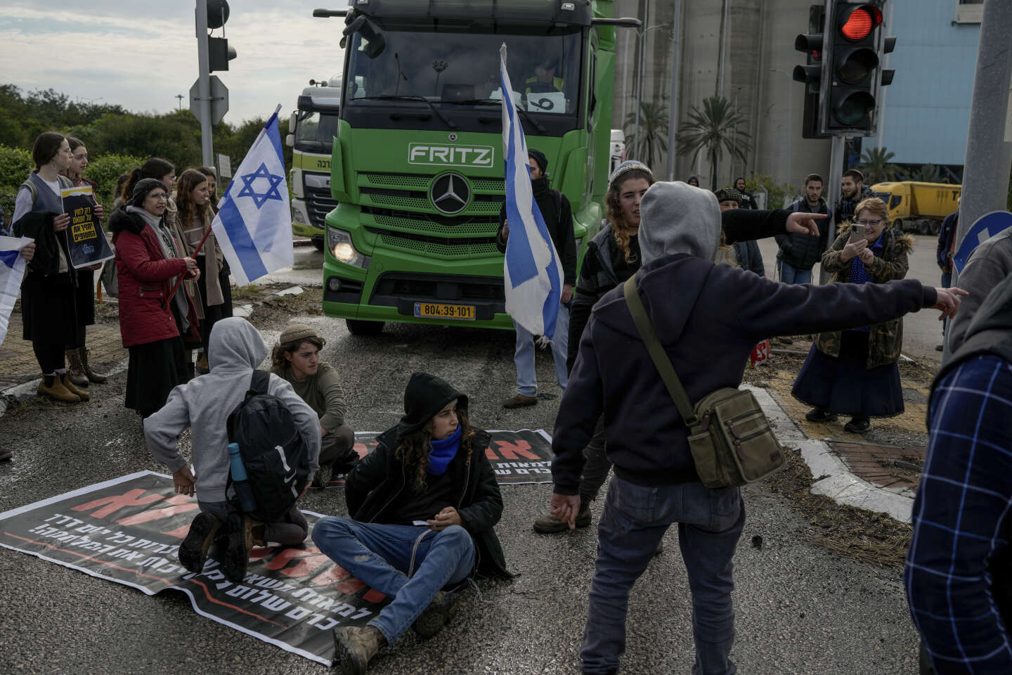 İsrailliler yardım konvoylarını engellemeye devam ediyor