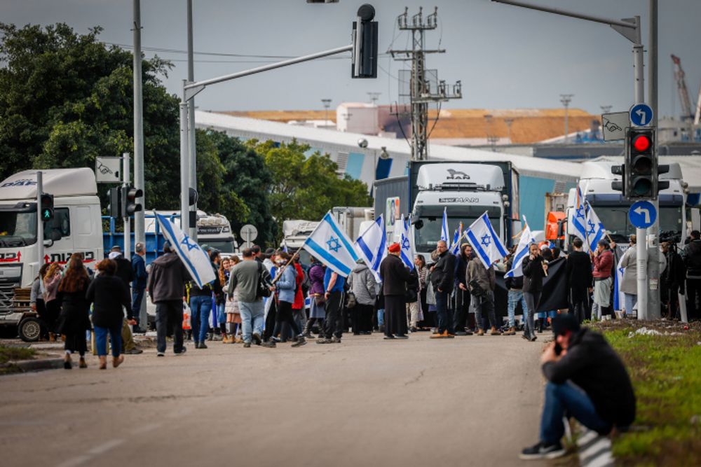 İsrailliler yardım konvoylarını engellemeye devam ediyor
