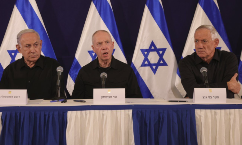 İsrail Başbakanı Binyamin Netanyahu,"olağanüstü hal hükümeti" olarak kurulan Savaş Kabinesi'ni feshettiğini duyurdu.