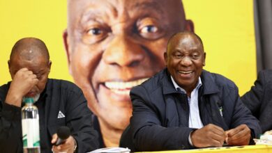 Güney Afrika'da Cyril Ramaphosa yapılan oylama sonucunda yeniden cumhurbaşkanı seçildi.