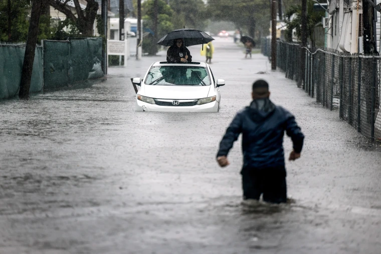 Florida'da acil durum ilan edildi