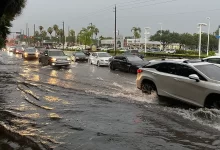 ABD'nin Florida eyaletinde Vali Ron DeSantis, bazı bölgelerde etkili olan seller nedeniyle "acil durum" ilan etti.