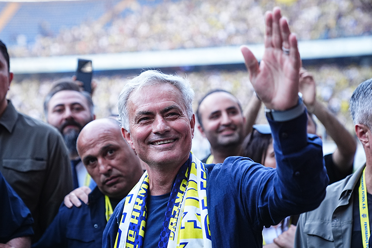 Bütün dünya bunu konuşuyor! Jose Mourinho Fenerbahçe'de