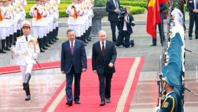 Rusya Devlet Başkanı Vladimir Putin, Vietnam Devlet Başkanı To Lam iye bir araya geldi.