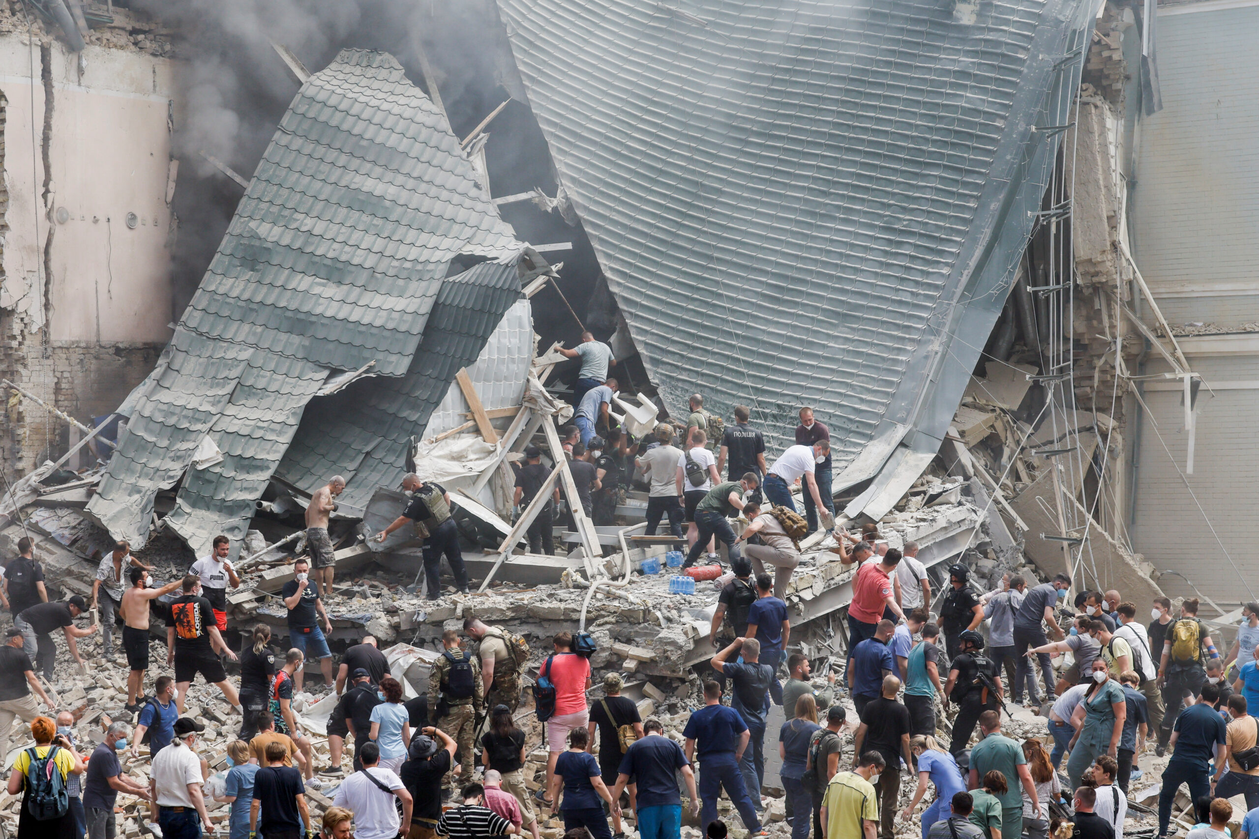 Ukrayna'da Rusya'nın füze saldırısı sonrası ölü sayısı 36'ya yükseldi