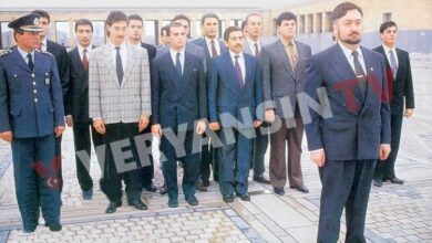 Nihat Genç, Adnan Oktar ve Acun Ilıcalı heyetinin 90’lardaki Anıtkabir ziyaretini paylaştı.