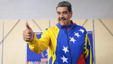 Venezuela Devlet Başkanı Nicolas Maduro, ülkede iç savaş çıkartılmasına izin vermeyeceklerini belirtti.