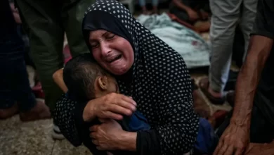 Gazze'de bebekler ölmeye devam ediyor