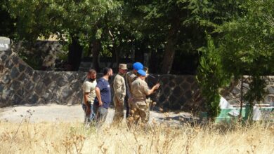 Diyarbakır’da 15 gündür haber alınamayan 8 yaşındaki Narin Güran’ı bulmak için mezarlıkta yer altı görüntüleme cihazıyla arama yapıldı.