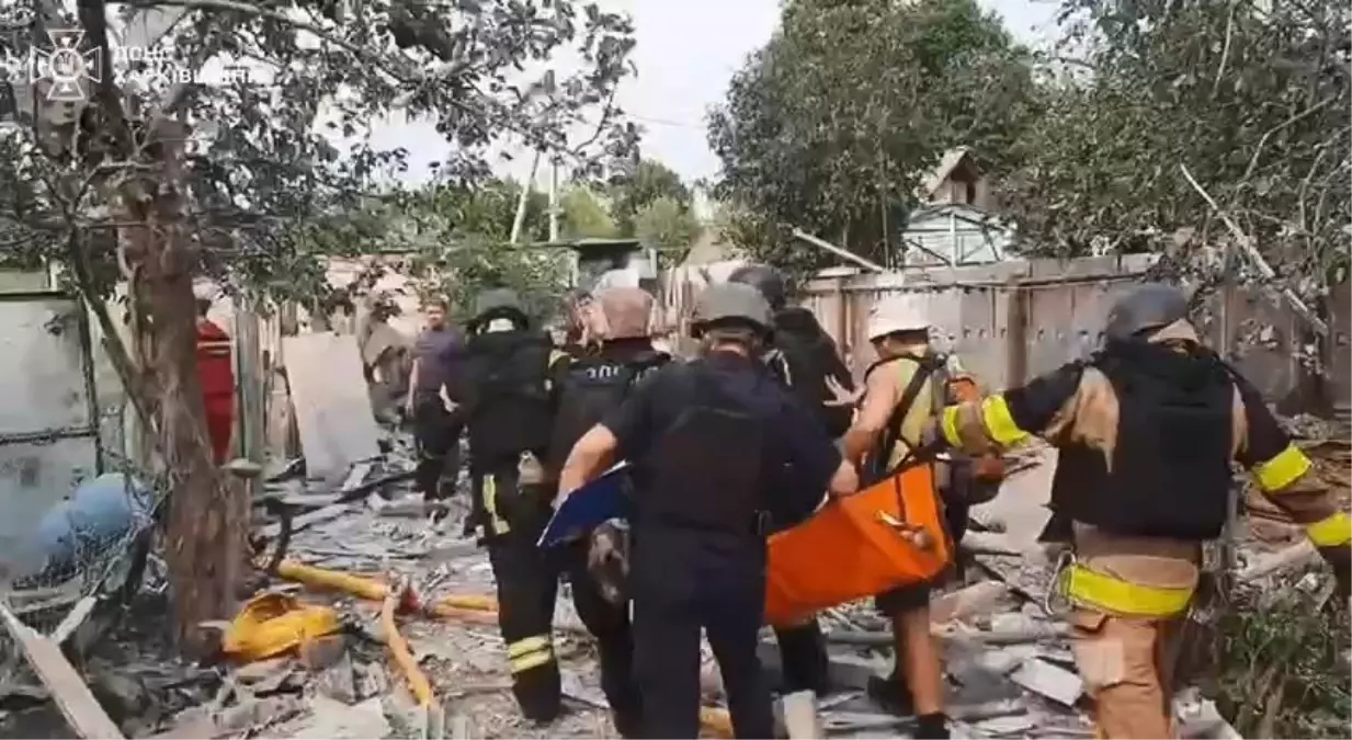 Ukrayna'dan yapılan açıklamaya göre Rusya'nın Harkiv'e düzenlediği hava saldırılarında 30'dan fazla kişi yaralandı.