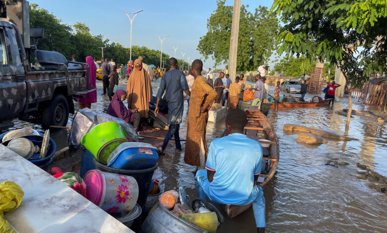 Sudan kolera salgınıyla boğuşuyor. Ülkede şimdiye kadar kolera sebebiyle 348 kişi hayatını kaybetti.