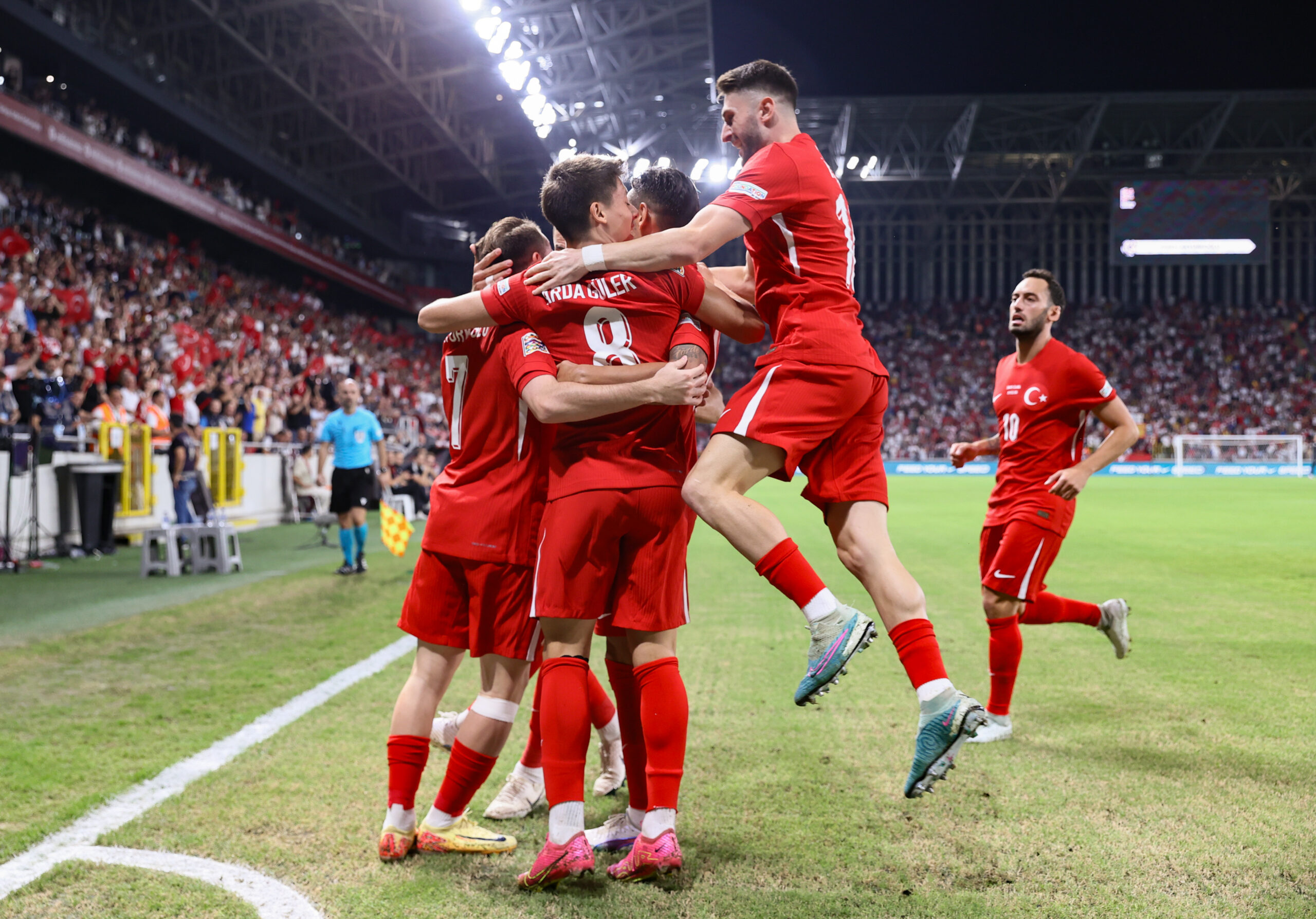 Türkiye, İzlanda'yı farklı geçti: 3-1