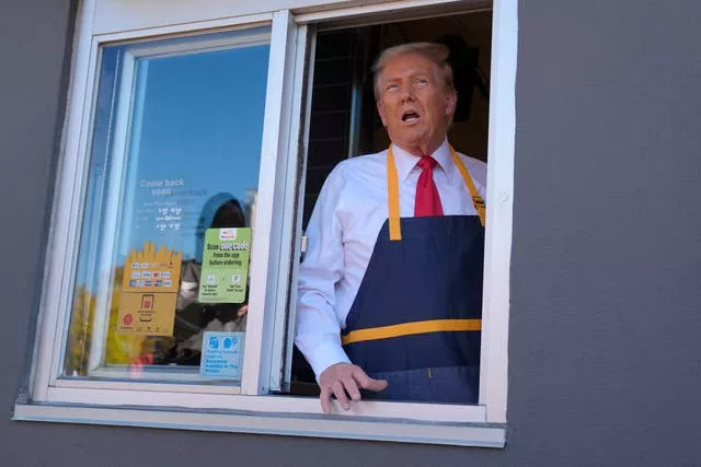 Donald Trump McDonald's’ta patates kızarttı