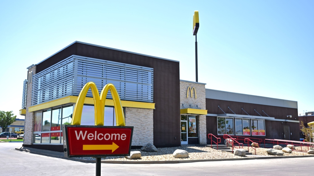 ABD’nin 13 eyaletinde McDonald’s restoranlarında tüketilen soğanlardan kaynaklandığı düşünülen E. Coli salgınında hasta sayısı 75’e çıktı.