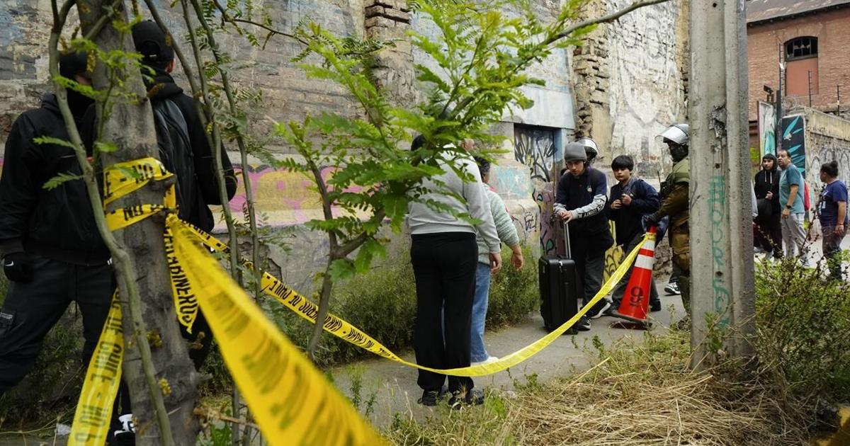 Şili'de bir lisede öğrenciler tarafından hazırlanan molotofkoktey, patlamaya yol açarak 35 kişinin yaralanmasına neden oldu.