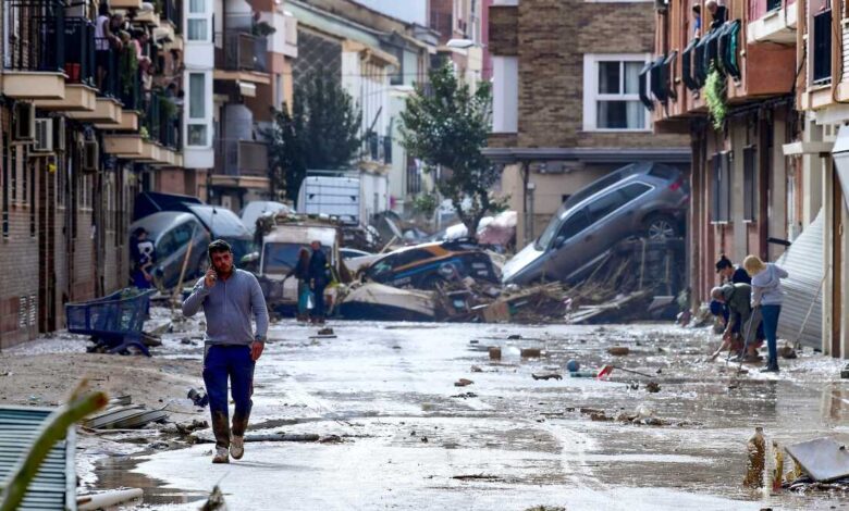 İspanya'da tarihi sel felaketinde tablo ağırlaşıyor