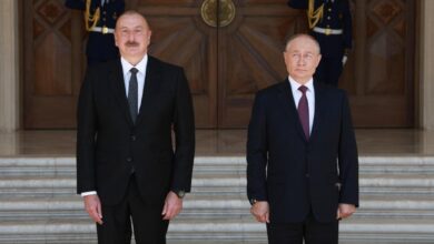 Azerbaycan’a ait yolcu uçağının Aktau yakınlarında düşmesi sonrası Aliyev ve Putin telefon görüşmesi gerçekleştirdi.