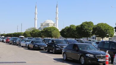 Kapıkule'den giriş yapan araçlardan 7 leva dezenfeksiyon ücreti alınmasının ardından Türkiye, Bulgar plakalı araçlardan 80 TL almaya başladı.