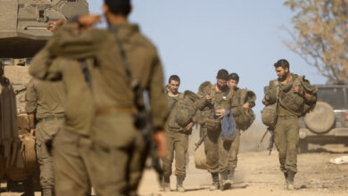 İsrail ordusu, Lübnan'ın güneyindeki Hıyam bölgesinden çekildiğini açıkladı. Çekilmenin ardından Lübnan ordusu ve (UNIFIL) bölgeye konuşlandı.