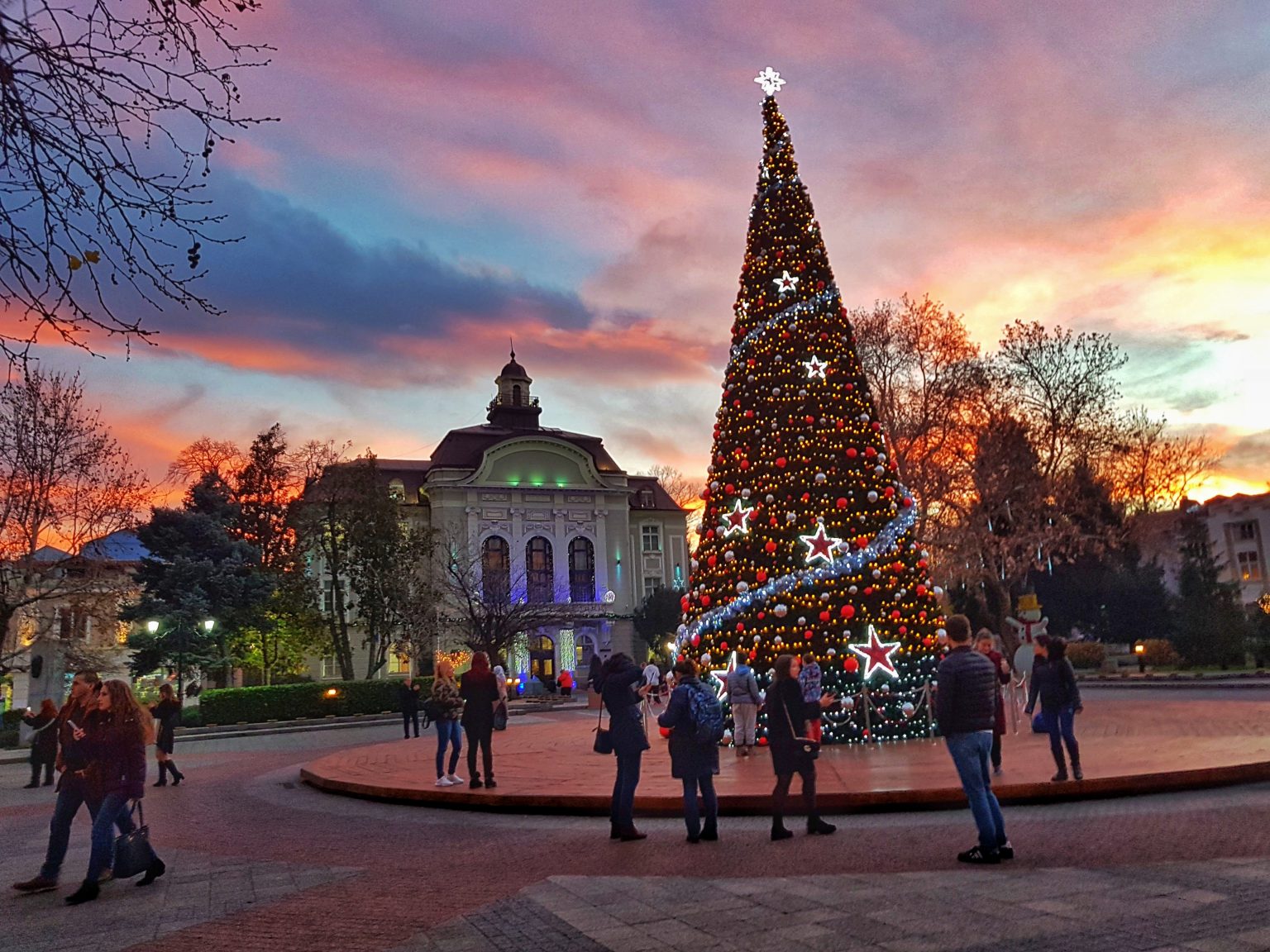 Plovdiv, Forbes ve European Best Destinations (EBD) listelerinde Noel ve Yılbaşı tatilleri için en popüler 3 rota arasına girdi. 