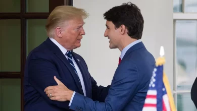 Donald Trump, sosyal medya paylaşımında Kanada Başbakanı Justin Trudeau'ya "Büyük Kanada Eyaleti'nin Valisi" ifadesiyle atıfta bulundu.