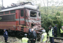 Bulgaristan’ın Sofya kenti yakınlarında Lokorsko’da meydana gelen tren kazasında iki kişi hayatını kaybetti, altı kişi ağır yaralandı.