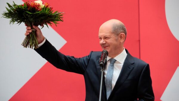 Olaf Scholz Almanya Baskent Berlin de