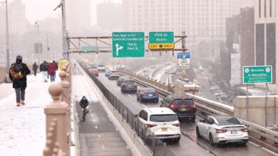 ABD Başkanı Donald Trump, New York’ta trafik yoğunluğunu azaltmak amacıyla başlatılan ücretlendirme uygulamasının iptal edildiğini duyurdu.