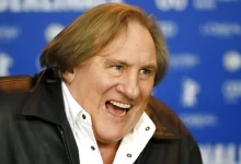 Gérard Depardieu, 2021’de bir film setinde iki kadına cinsel tacizde bulunduğu suçlamasıyla Paris’te hakim karşısına çıktı.