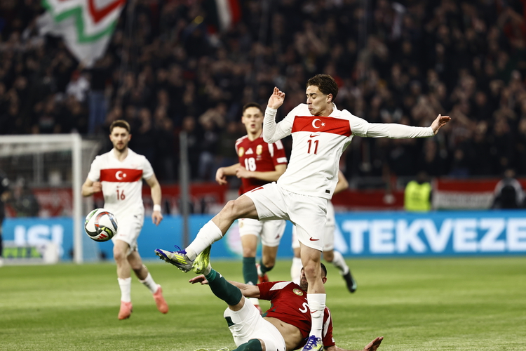 A Milli Futbol Takımı, Macaristan’ı deplasmanda 3-0 mağlup ederek UEFA Uluslar Ligi A Grubu’na yükseldi.